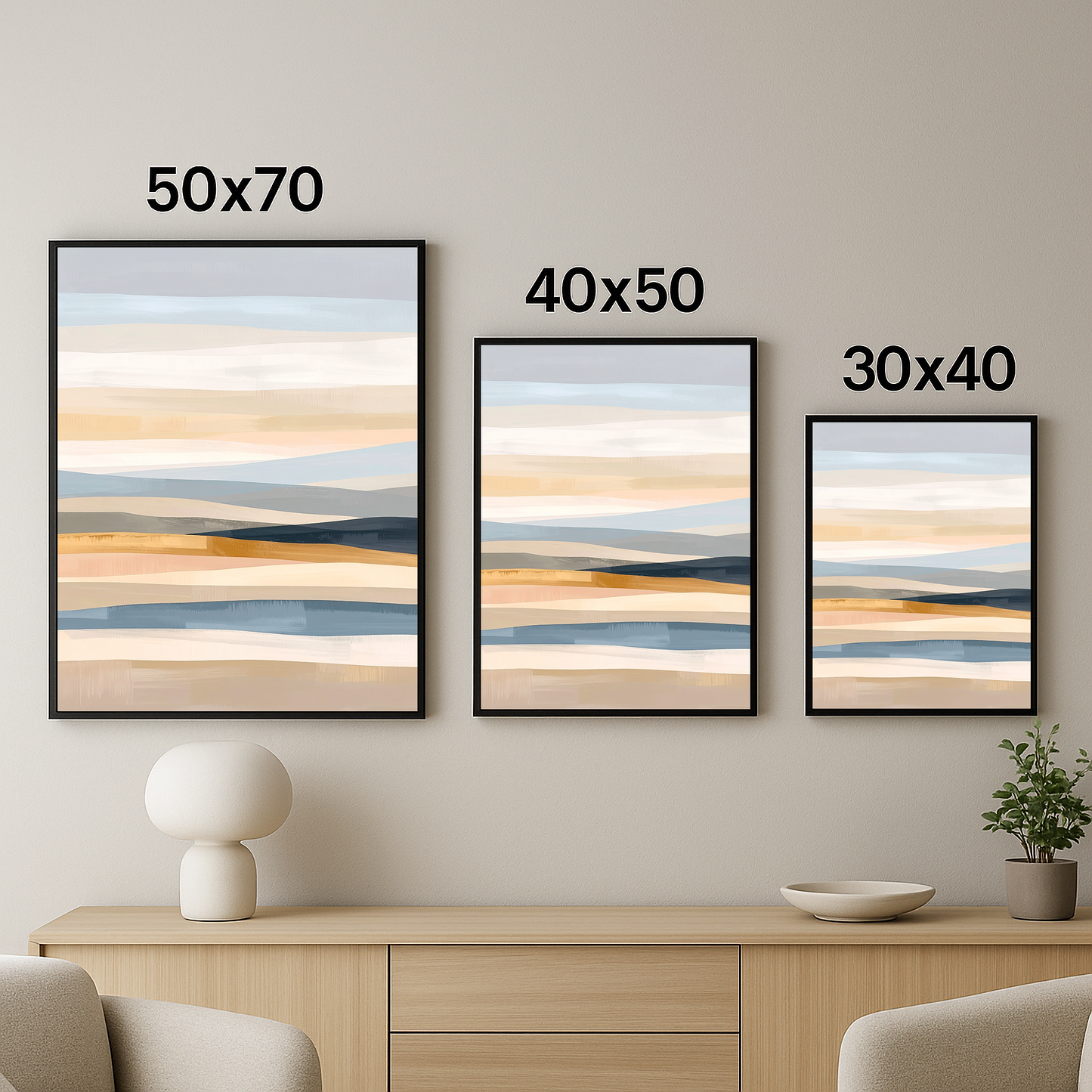 Aynı soyut tablo tasarımının 3 farklı boyutta (50x70, 40x50, 30x40) duvara yerleştirilmiş görünümü.